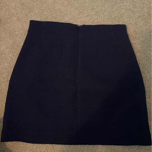 Babaton navy skirt size 2 - Picture 2 of 2